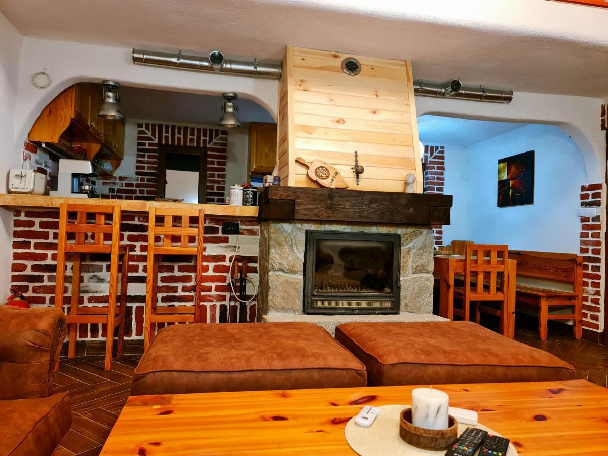 Къща За Гости Каза Роза - Swiss Style Chalet Casa Rosa Guest House Kyustendil Buitenkant foto