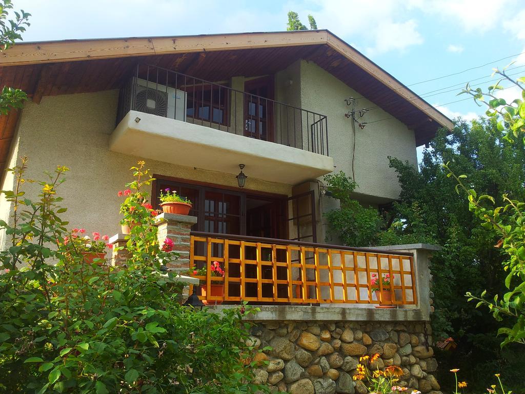 Къща За Гости Каза Роза - Swiss Style Chalet Casa Rosa Guest House Kyustendil Kamer foto